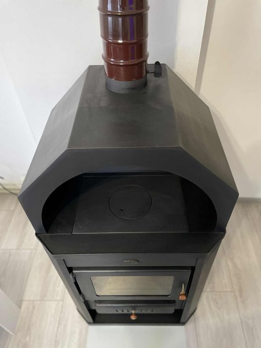 Камина Прити с водна риза