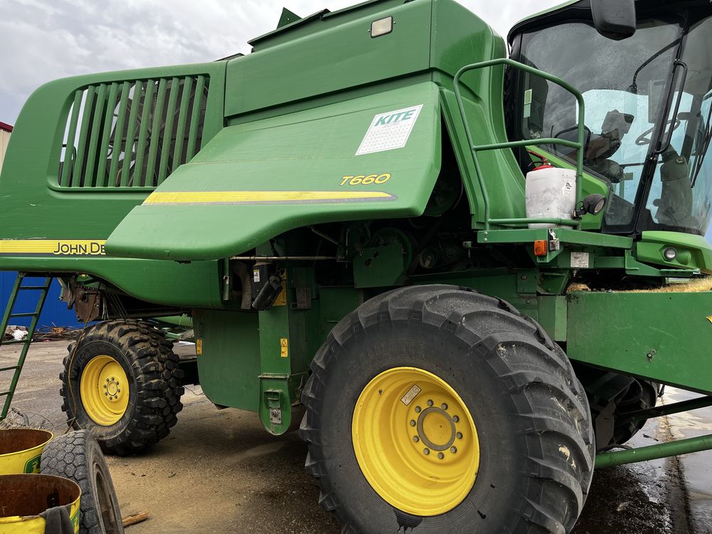 Combina John Deere T660, din 2012