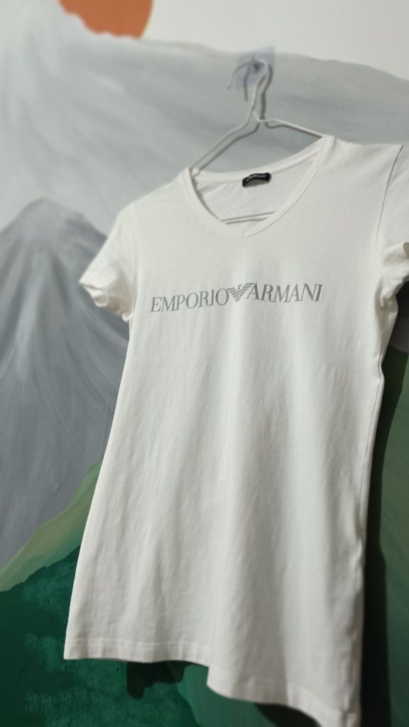 Дамска тениска Emporio Armani размер хс