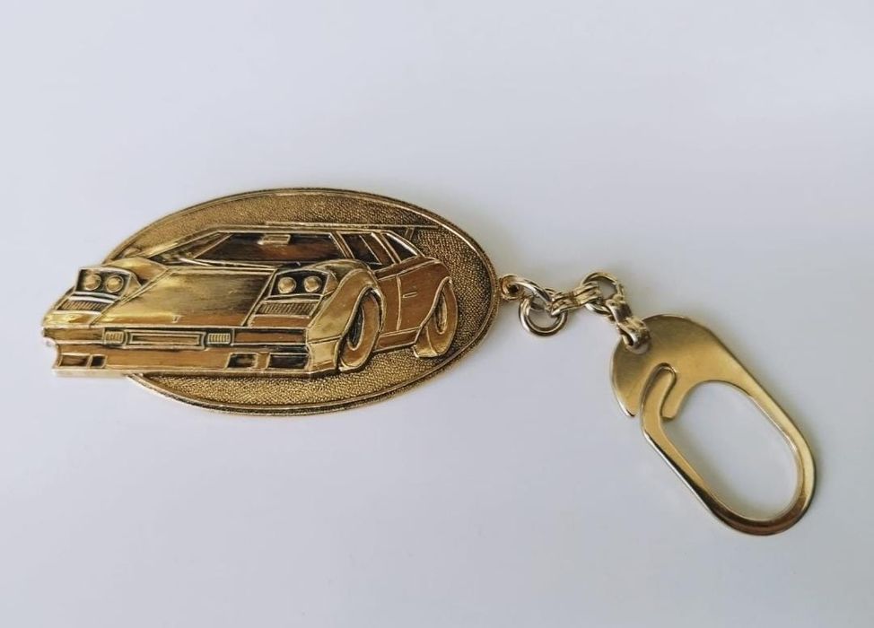 Brelocul Alpine 7909L in editie limitata, copii