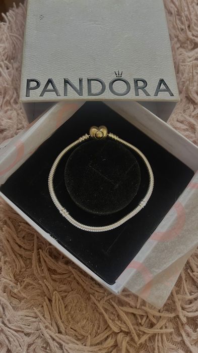 Оригинална гривна Пандора(ЛЮБОВ)