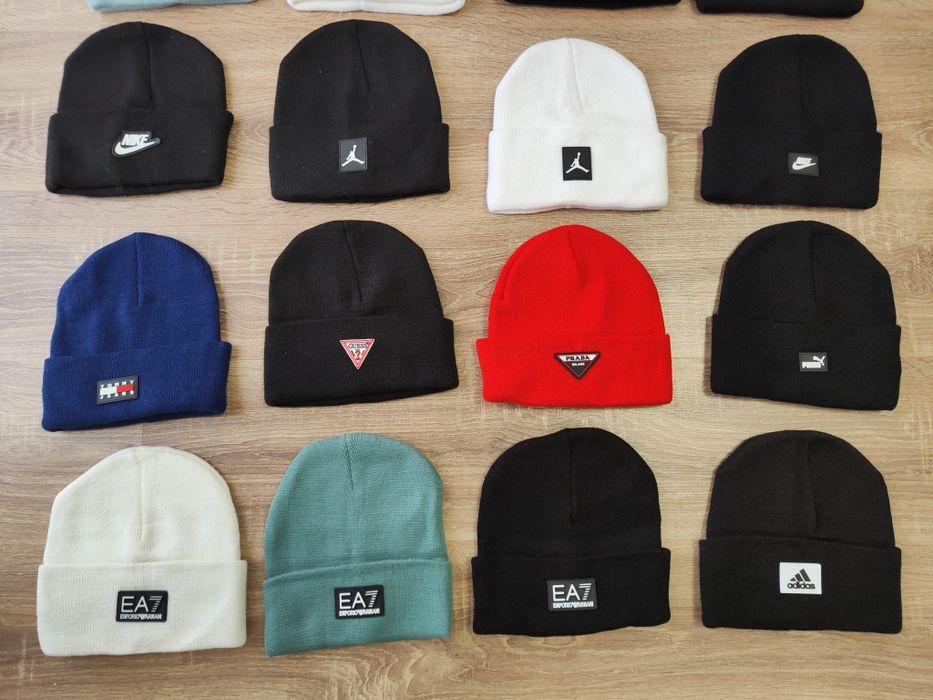 Căciuli Diverse Modele Unisex, Fes Nike Fes Adidas Fes Hugo Boss CK ..
