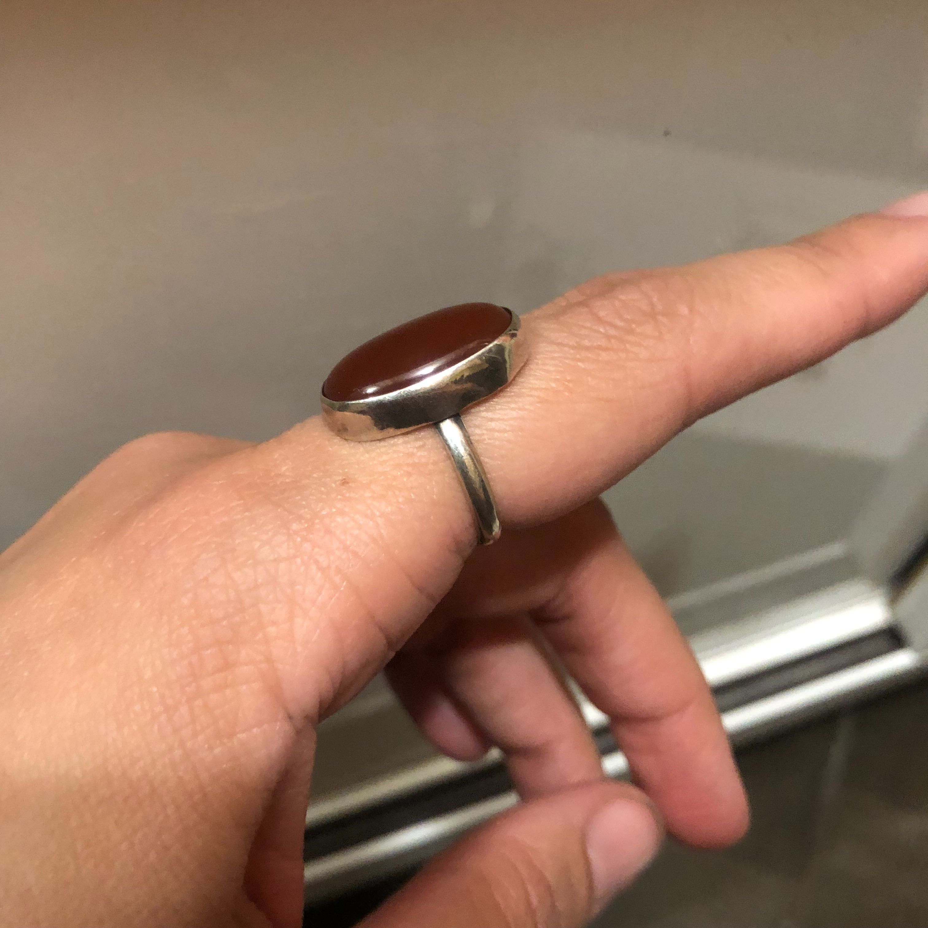 Кольцо серебряное с сильным сердоликом
