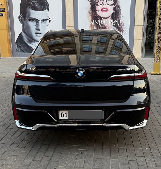 BMW i7 xDrive50L 2024 Germany