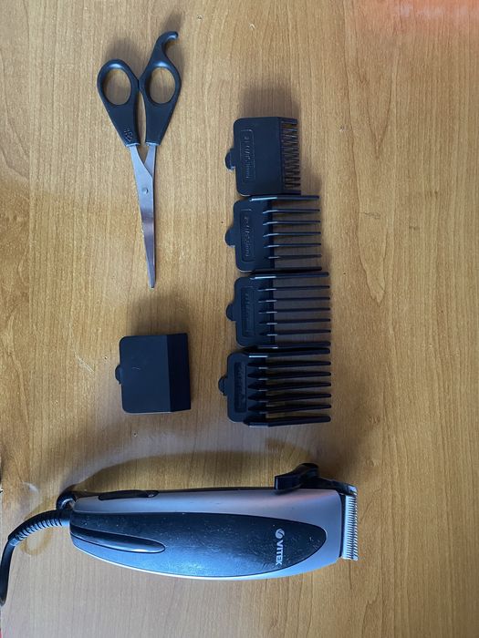 Набор для стрижки Vitek VT-1362 BK
