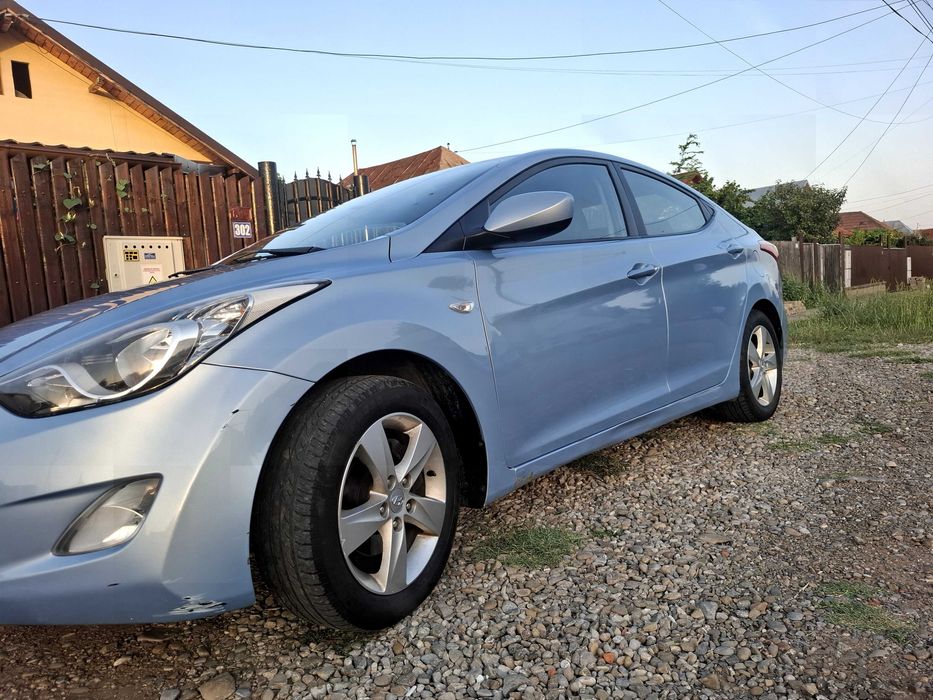 Hyundai Elantra 2012 1.6 benzina