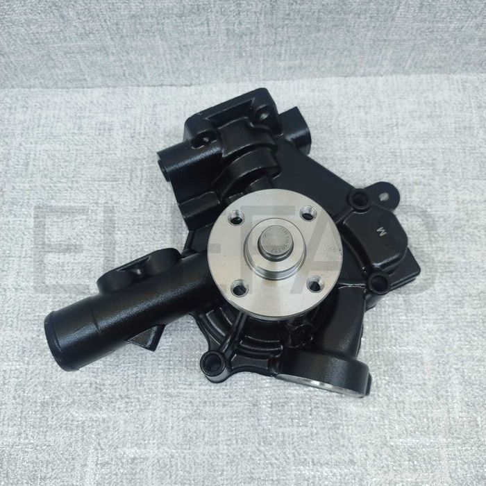 Водяной насос (помпа) для вилочного погрузчика Komatsu дизель