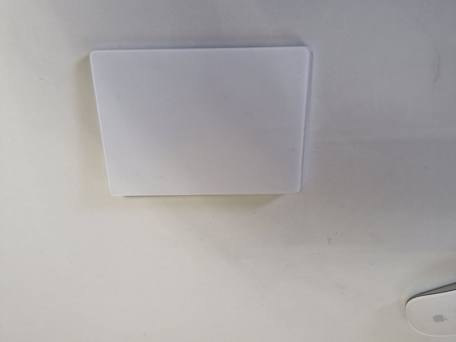 Tastatura - mouse - trackpad Apple