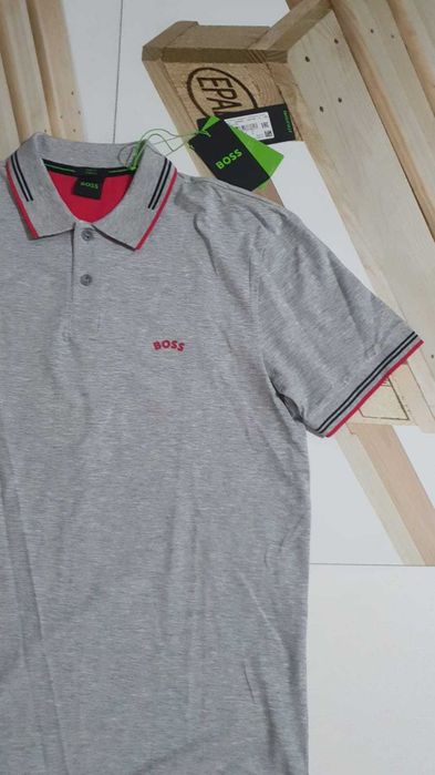 Vand tricou barbat Hugo Boss masura M original nou cu eticheta