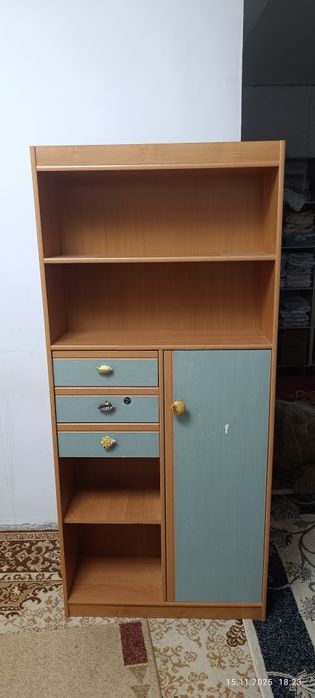 Комплект мебели для комнаты дачи и т.д