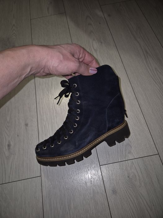 Ghete piele intoarsa nr.35