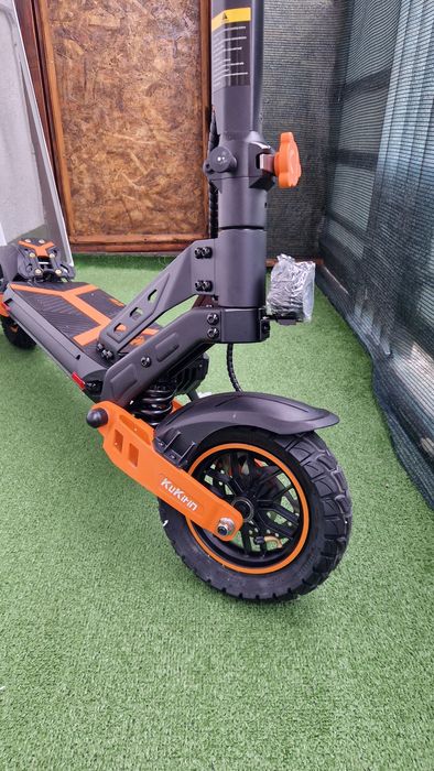 Електрическа тротинетка Kukirin G2 MAX 1000w 20AH скутер Кукирин