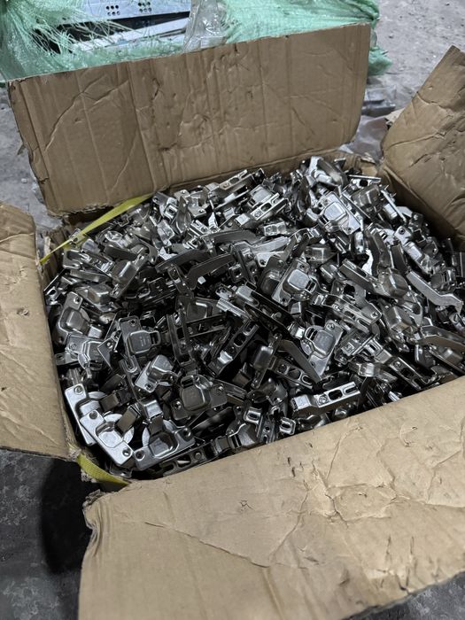 Дверная петля новые