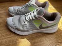Обувки Nike, цена по договаряне