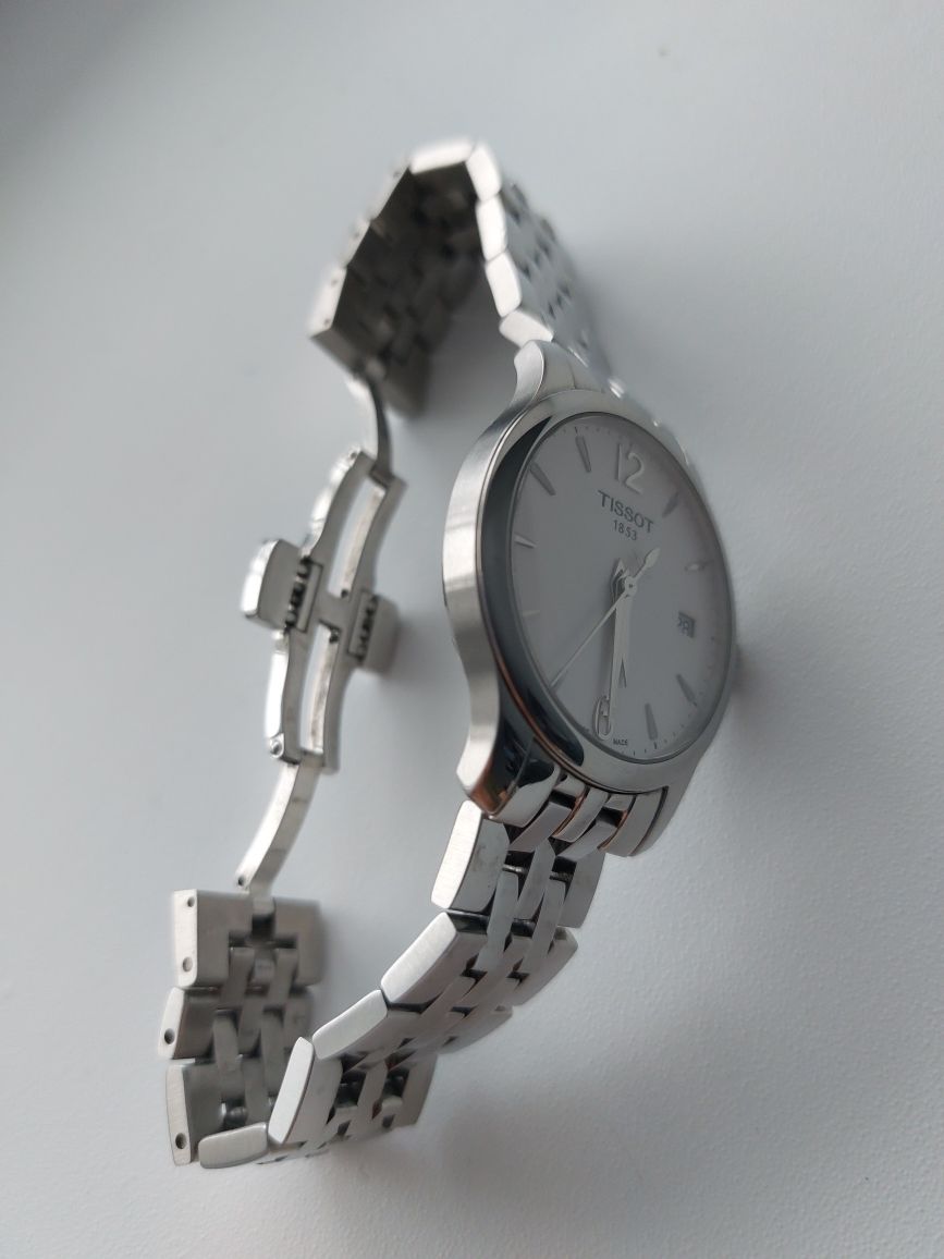 Продаются женские часы Tissot