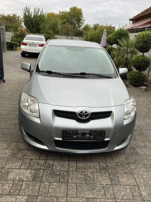 Toyota Auris 1.4 D-4D – 2009   90 CP