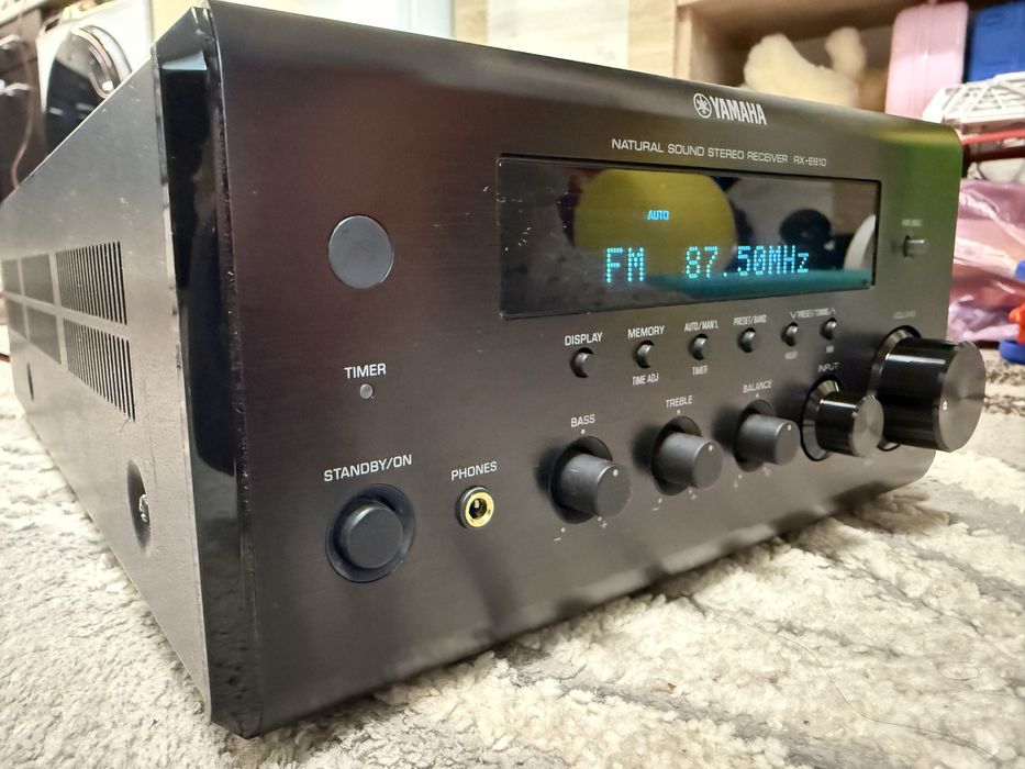 Yamaha RX-E810 мини ресивър
