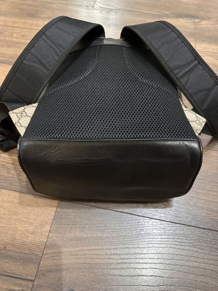 Gucci GG Supreme Monogram раница