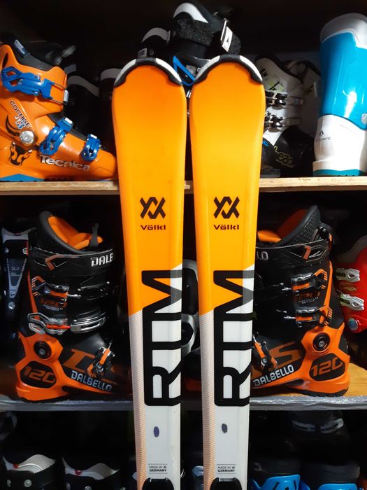 Schiuri 168 cm Volkl RTM 7.6 clapari schi bete