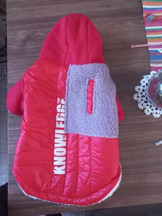 Зимно яке за куче - 9 лева.