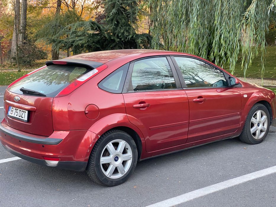 Ford Foscus  135000km reali benzina+GPL (nou)