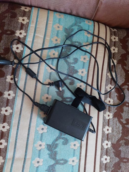 Alimentator la priza Philips,tensiune 12 volti ,curent 5A