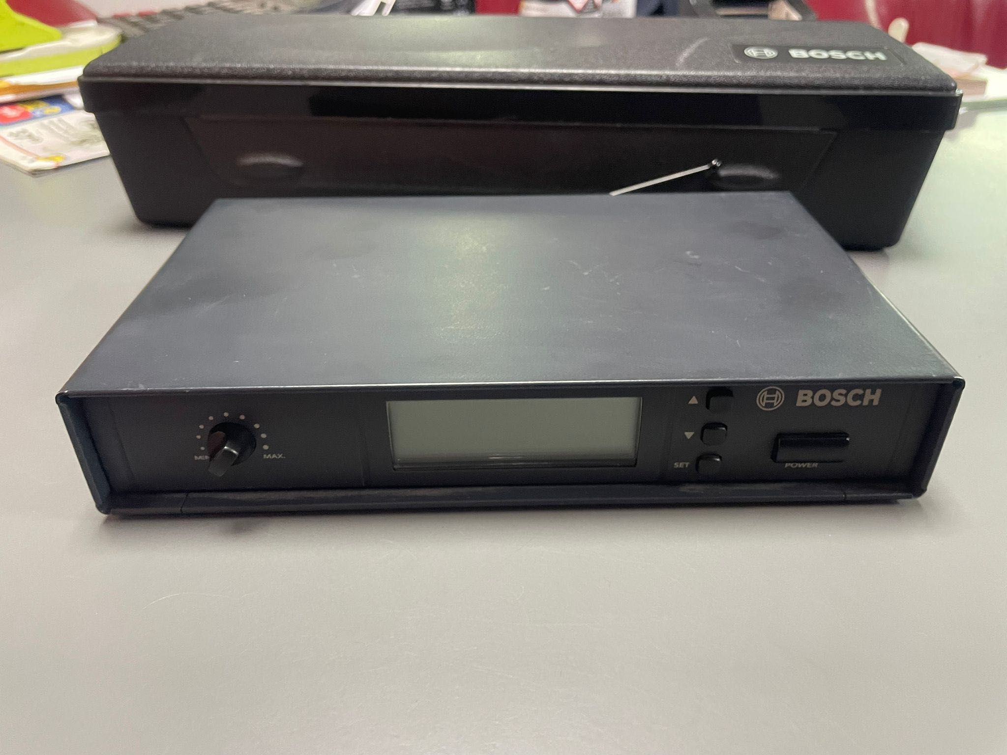 Microfon Bosch + Receiver Bosch perfect pentru evenimente