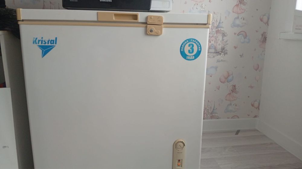 Продаю морозильник