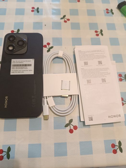 Telefon HONOR 400 LITE,5G,NOU, Sigilat,garanție,la prețul de 800 Ron.u