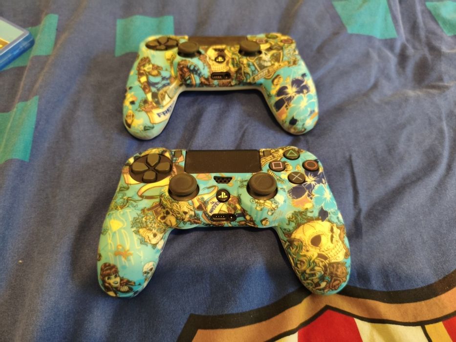 Set 2 controllere PS4