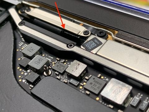 Reparatie Display MacBook Pro FLEXGATE BACKLIGHT Mentenanta