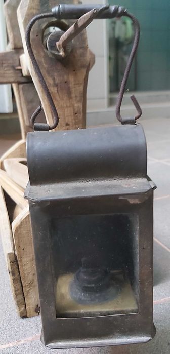 Lampa CFR veche, de coletie, in stare foarte buna