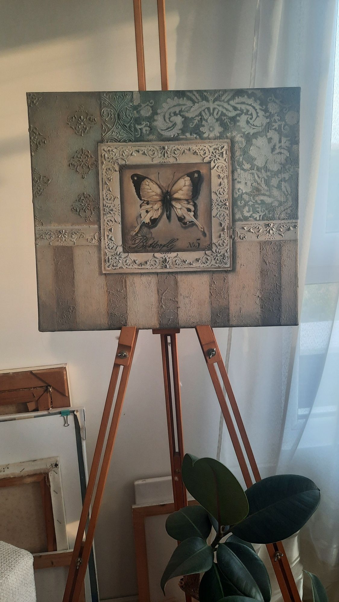 Картина  " Пеперуда n. 5. "  40×45 см.