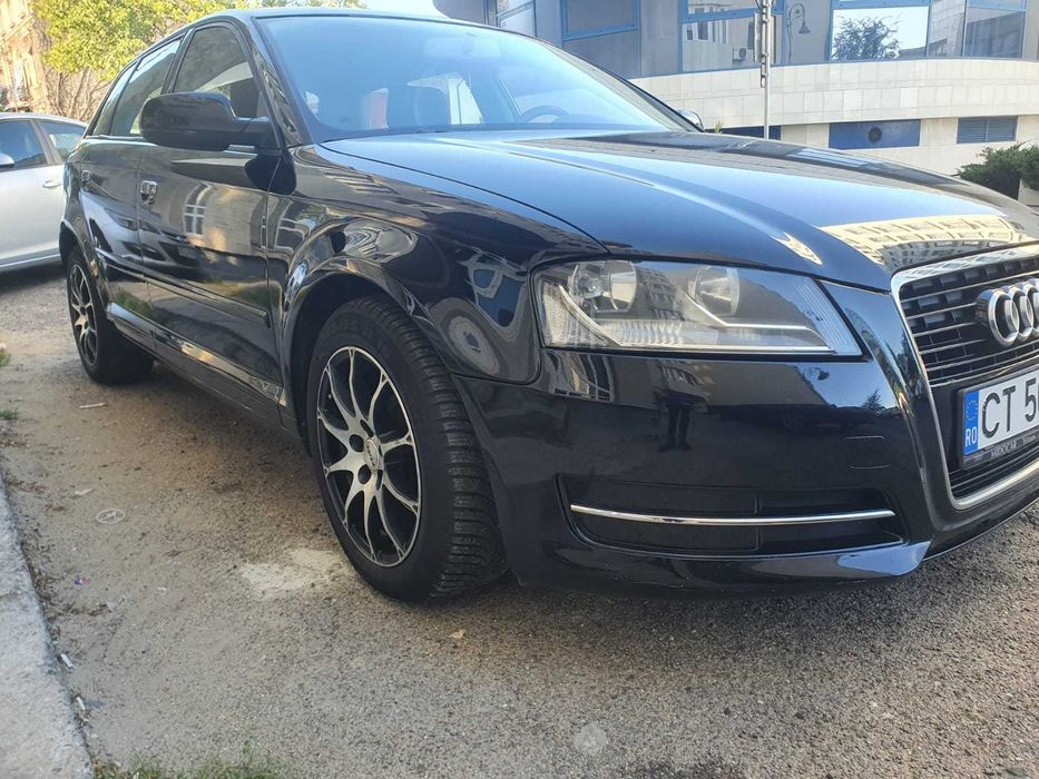 Vând Audi A3   1.6 tdi