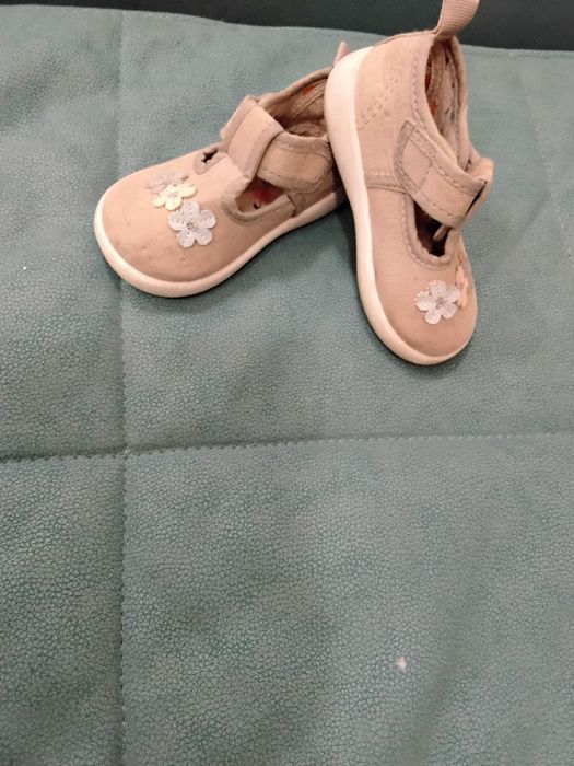 Обувь для девочки