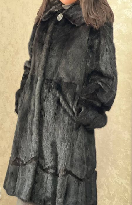 Продам норковую шубу