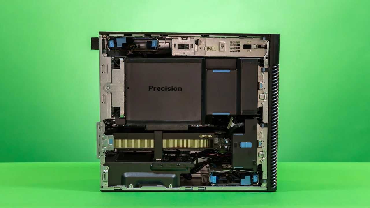 Dell Precision 3680 i9-14900K 128GB Ram RTX 5000 32GB 10TB 3Ani inStoc