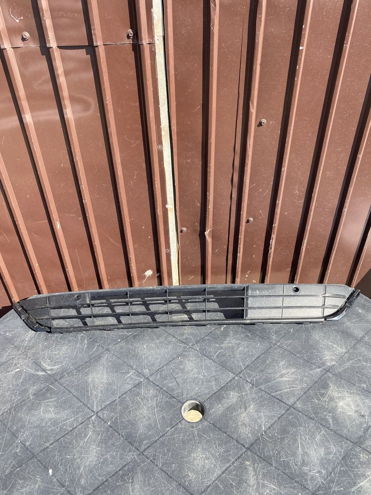 Grila inferioara bara fata ford mondeo mk5