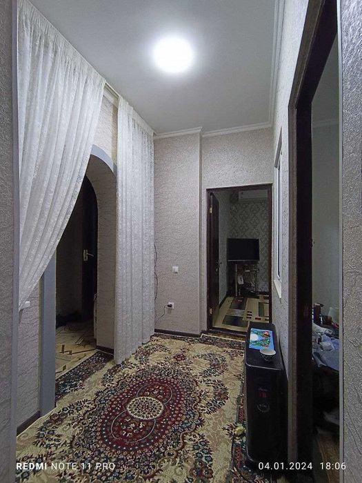 Квартира сотилади, 2 этажкали домни, 1 чи этажи 54.5 кв.м.
