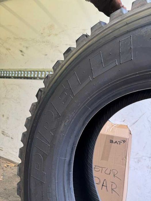 315/80R22.5 PIRELLI pentru camion VOLVO anvelope de tractiune on/off