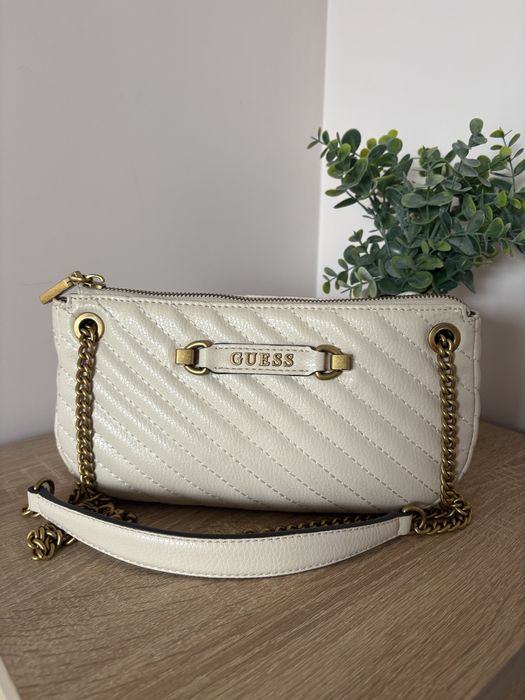 Чанта Guess оригинална