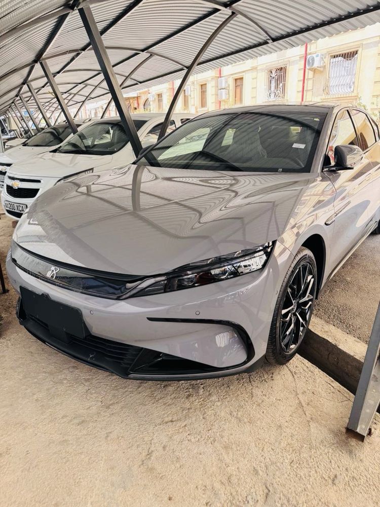 Продаётся BYD Han 2025 Smart 506км