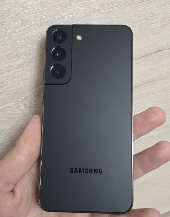 Продаётся Samsung s22