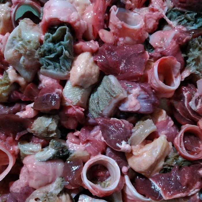 Корм мясо для собак - Микс из говяжьих субпродуктов Нарезка 5х5 см