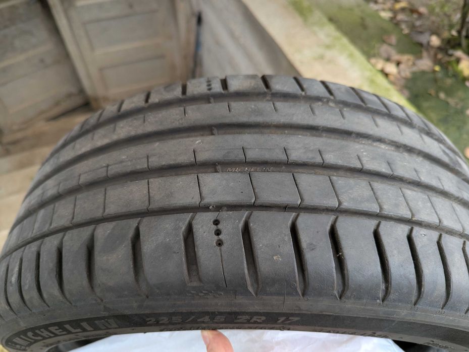 Set 4 x Michelin Pilot Sport 5 225x45x17