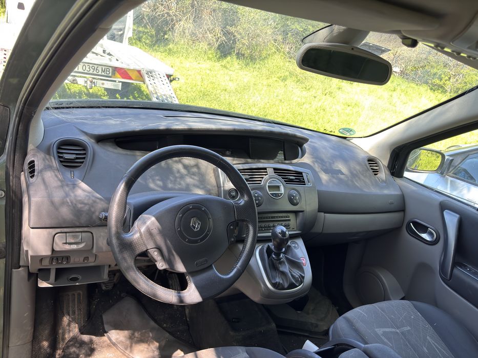 Рено сценик 1.9dci на части