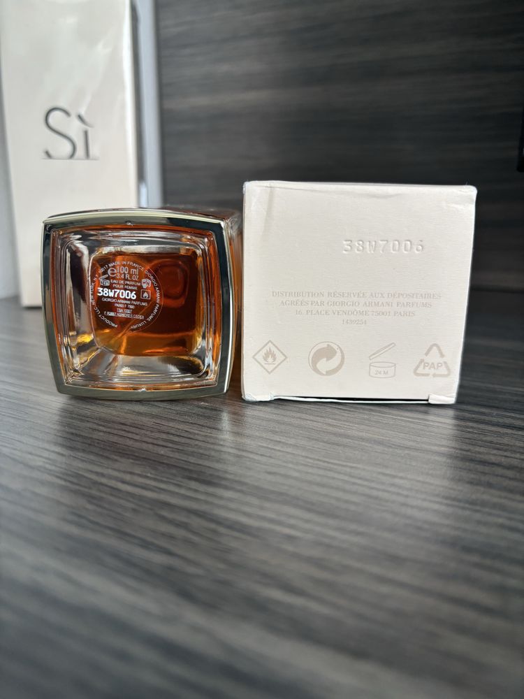 Парфюм Giorgio Armani Si (бял) – 2 бр., 1 разпечатан / 1 запечатан