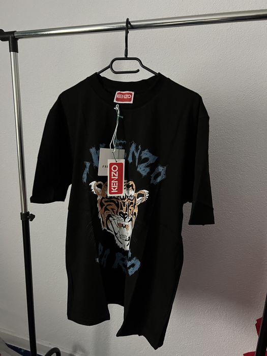 Tricouri diverse marci