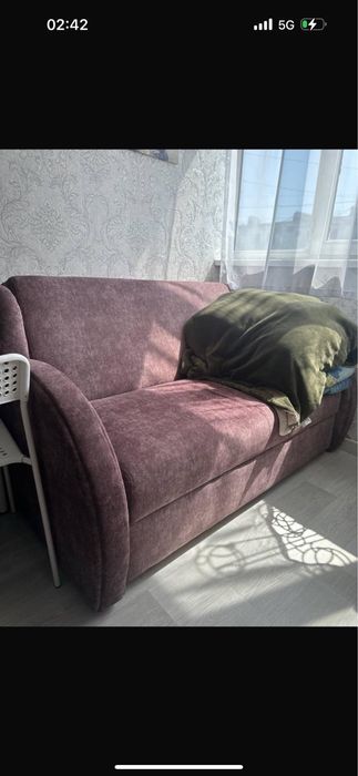 Продам диван в хорошем состоянии