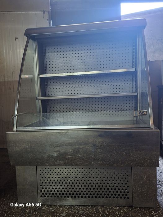 Работеща витрина